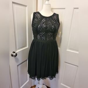 NWT ECI New York Black/Silver Cocktail Dress Size 14 Missy Retail $64.00